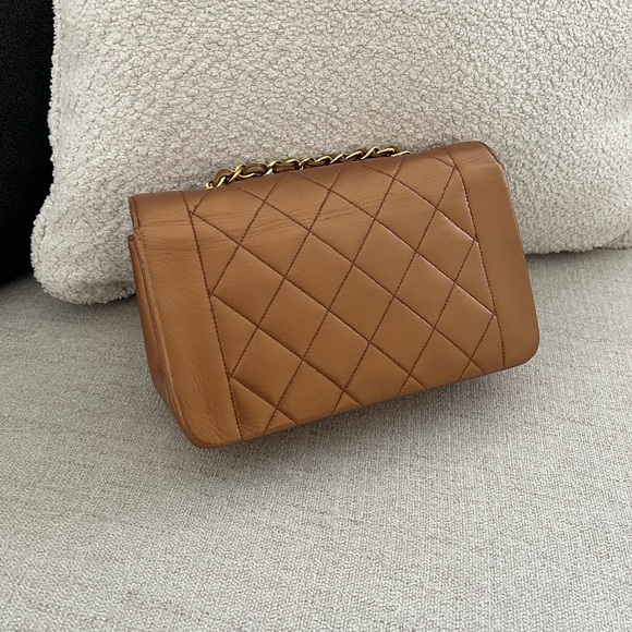 ♻️Auth Chanel Bronze Classic Diana Flap Small RARE Vintage PreLoved - Picture 2 of 15